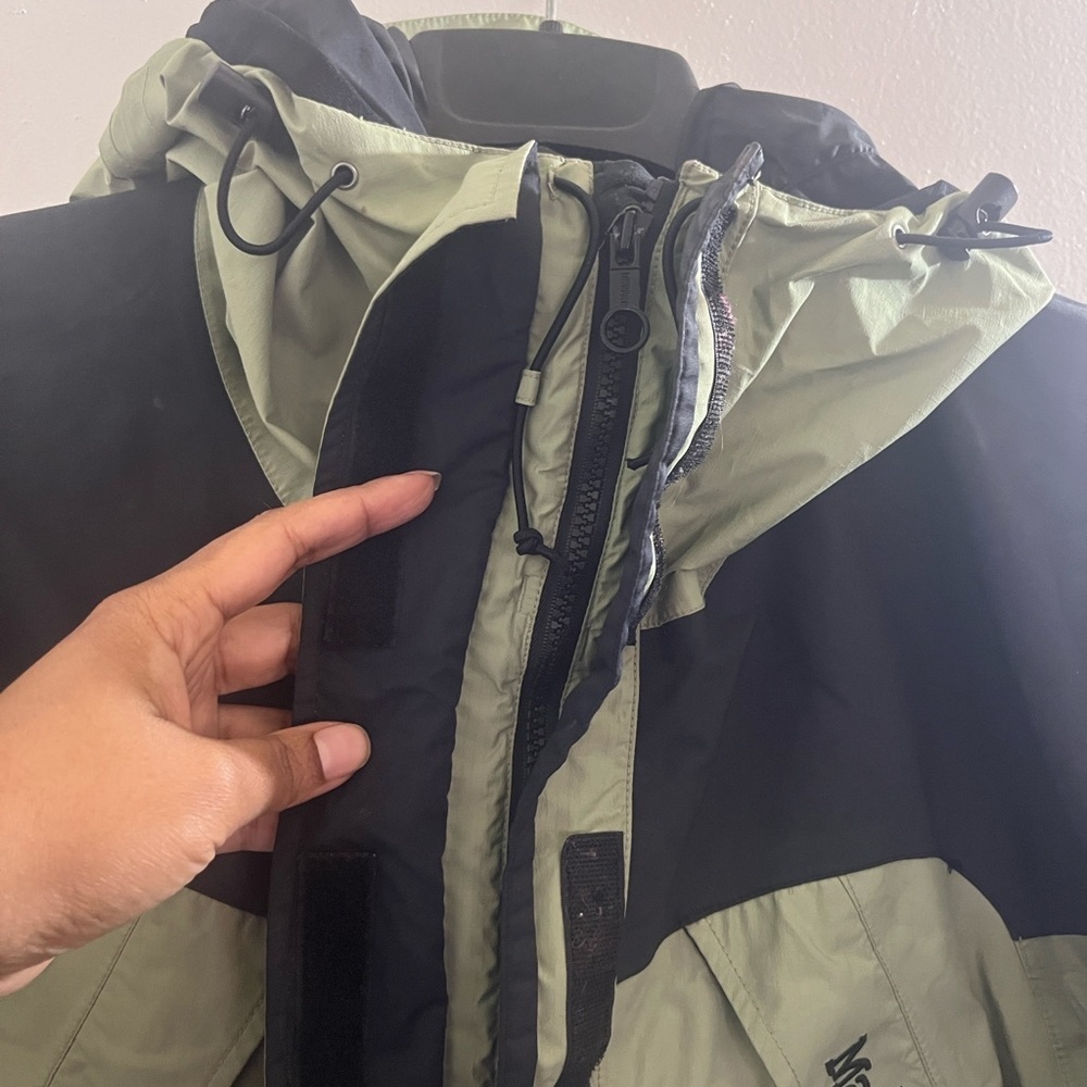Marmot women’s Green and Black Jacket #90scargo,#y2kstyle - Picture 4 of 13